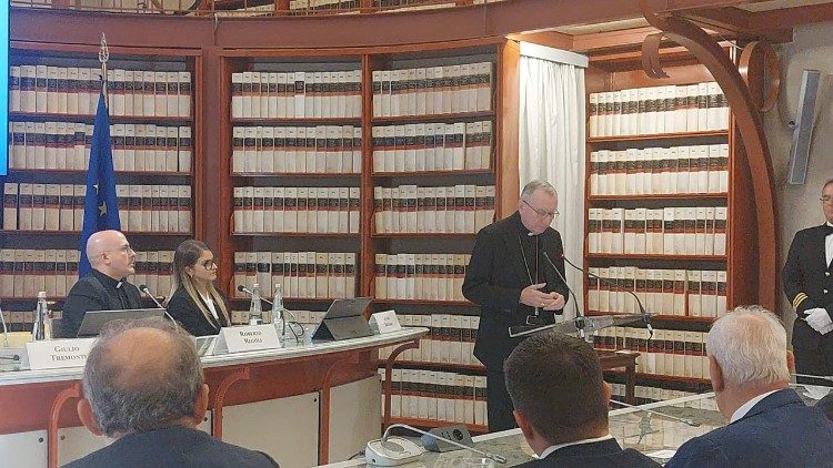 Fotografía del encuentro sobre fe, razón e inteligencia artificial en la Cámara de Diputados italiana, 16 de septiembre de 2026. Fuente: Vatican News.